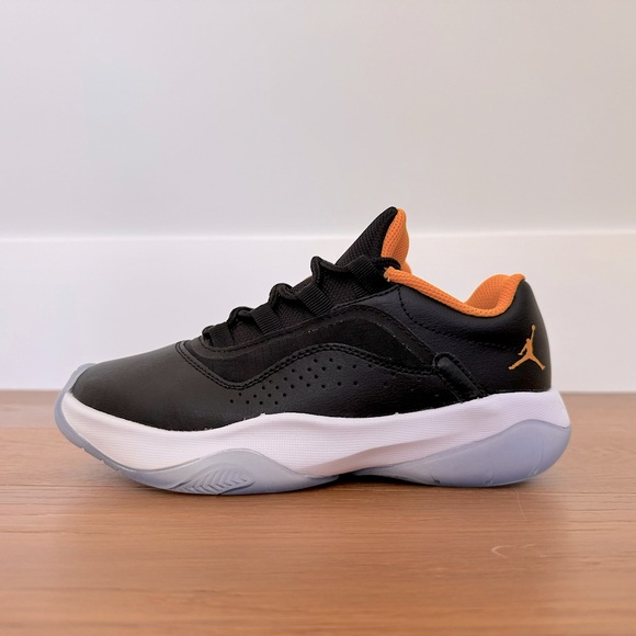 AIR JORDAN 11 CMFT LOW (GS), 4Y - Picture 3 of 9